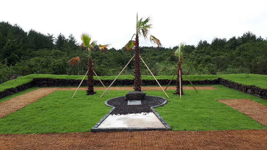 The Garden of Prayer6